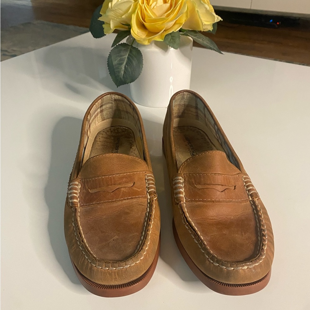Sperry Tan/Brown Penny Loafers